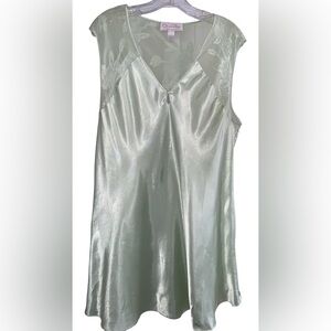 Oscar de la Renta Chemise - Light Green Size 1X